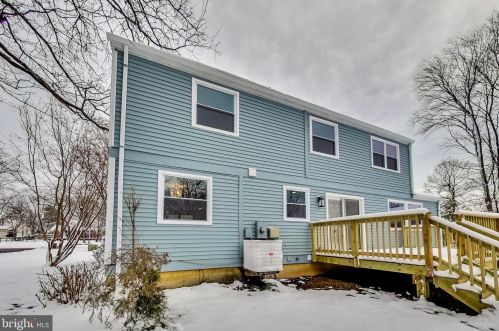 7218 Bonniemill Ln, Springfield VA 22150-4426 exterior