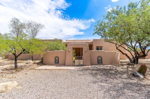 7121 Camino Del Garanon, Tucson, AZ 85747-9522