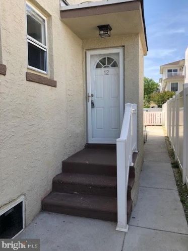9411 Monmouth Ave, Atlantic City, NJ 08402-1072