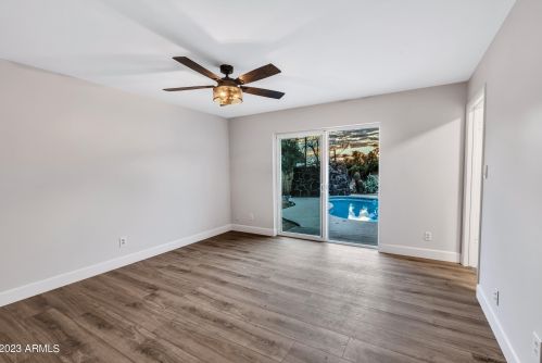 7142 12 St, Phoenix AZ 85022-3801 exterior