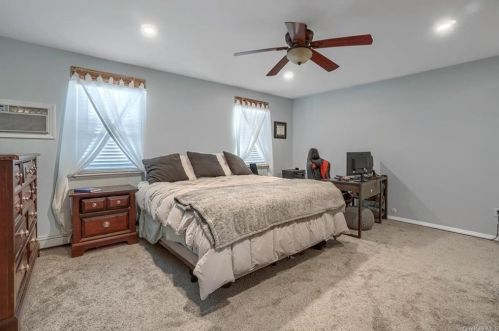 34 Larch Ct, Fishkill NY  12524-2626 exterior