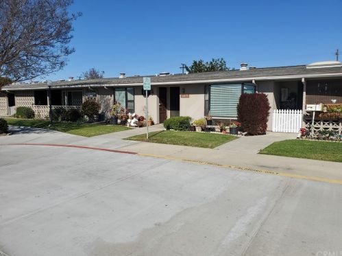 13380 Danbury Ln, Seal Beach, CA 90740-4074