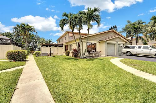 4443 Willow Pond Rd, West Palm Beach, FL 33417-8290