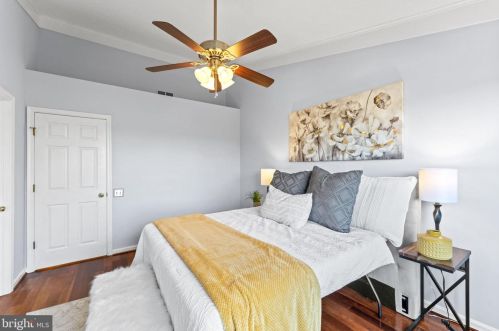 16869 Miranda Ln, Woodbridge VA  22191-5142 exterior