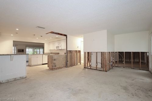 5151 Sanibel Captiva Rd, Sanibel FL  33957-2507 exterior