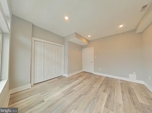 1316 18th St, Philadelphia PA  19146-4601 exterior