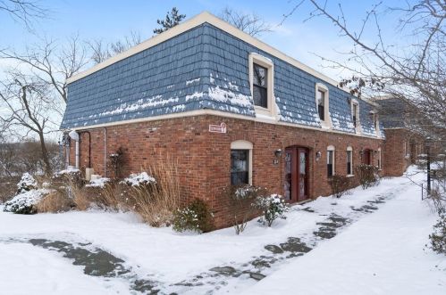 1214 Pennsbury Blvd, Pittsburgh, PA 15205-1617