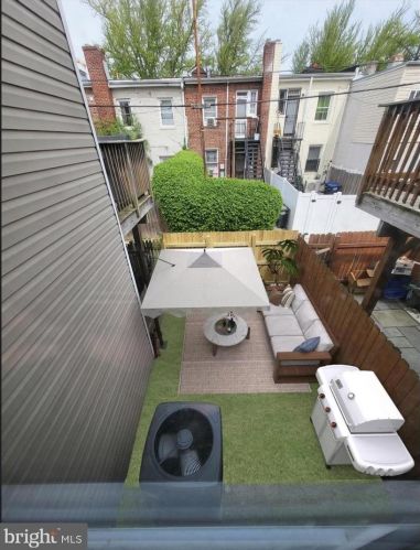 1662 Kramer St, Washington DC 20002-4558 exterior