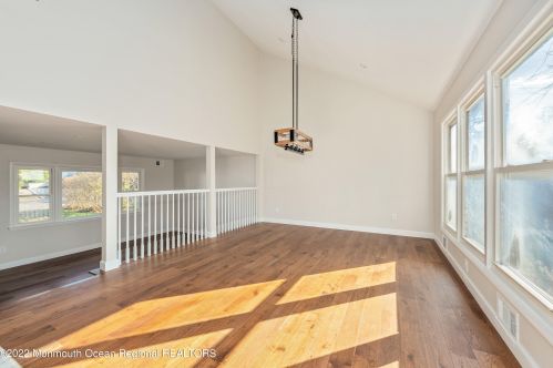 3 Fox Dr, Hazlet NJ  07730-1410 exterior