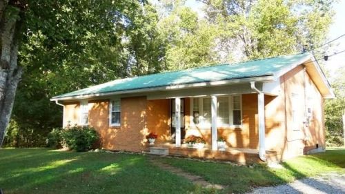 679 Callahan Rd, Monterey, TN 38574-3511