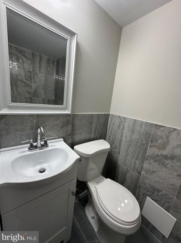 5142 8th St, Philadelphia PA  19120-3108 exterior