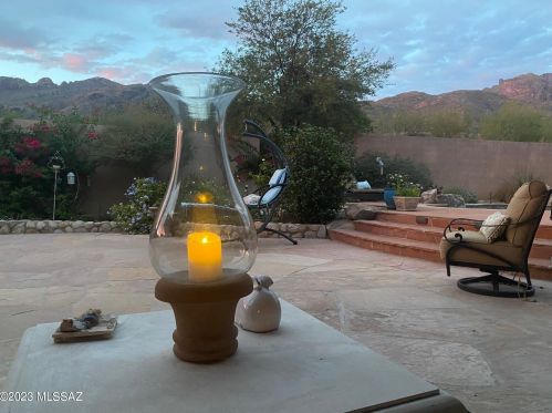 7422 Mystic Cyn Dr, Tucson AZ 85718-7805 exterior