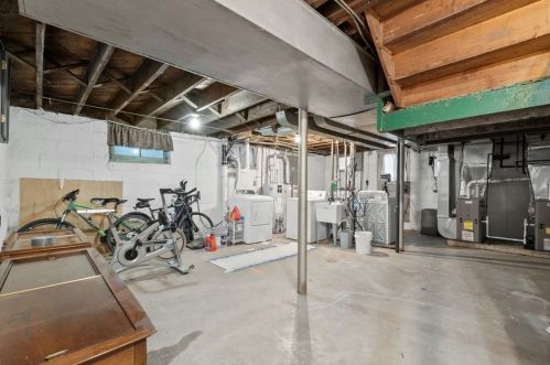 3112 Elroy Ave, Pittsburgh PA 15227-2825 exterior