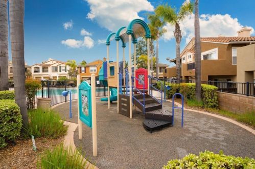 763 Caminito Valiente, Chula Vista CA  91911-6971 exterior