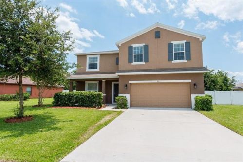 933 Fallbrooke Ave, Deltona, FL 32725-8222
