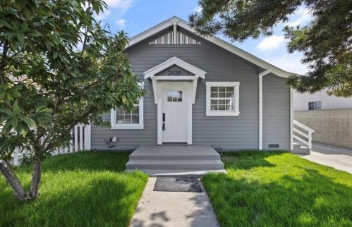 2436 Adriatic Ave, Long Beach CA 90810-3313 exterior