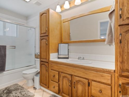 2582 Humboldt St, South Lake Tahoe CA  96150-7227 exterior