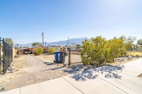 66405 2nd St, Desert Hot Springs CA  92240-3651 exterior