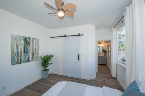 1704 Ebers St, San Diego CA  92107-3504 exterior