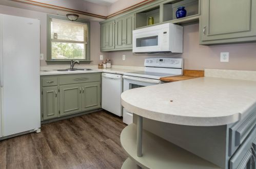 903 Meadowview Ln, Mukwonago, WI 53149-1148