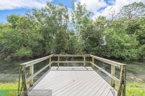 21044 Shady Vis Ln, Boca Raton FL  33428-1156 exterior