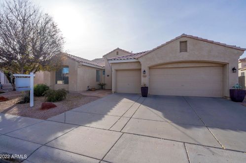 1895 Bluebird Dr, Chandler, AZ 85286-7499