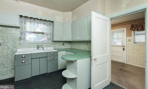 13 Kelso St, Harrisburg PA 17111-1823 exterior