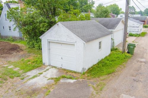 3511 3rd Ave, Hibbing MN  55746-2711 exterior