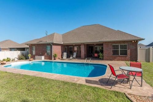 4255 Winners Gait Cir, Milton, FL 32571-6371