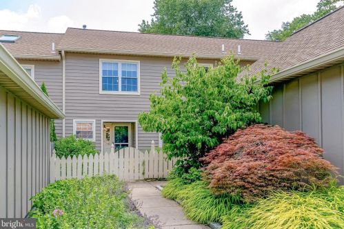289 Tulip Tree Ct, Blue Bell, PA 19422-2808