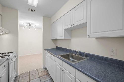 2712 Pne Cone Ct, Poughkeepsie NY  12603-7112 exterior