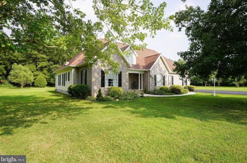 30051 Little Coach Ln, Delmar, DE 19940-3565