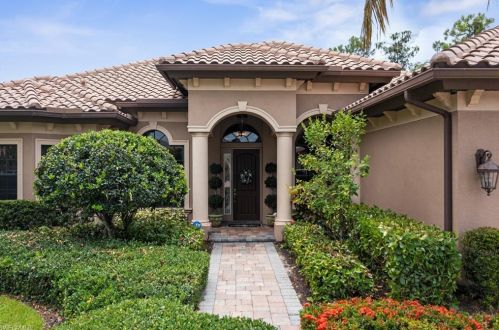 7327 Acorn Way, Naples, FL 34119-9625
