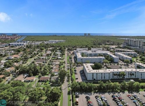 212 2nd Ct, Dania Beach FL  33004-4813 exterior
