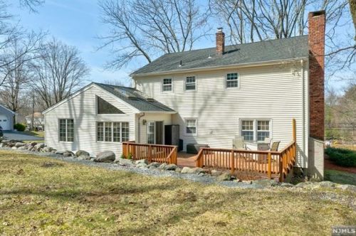 92 Vreeland Rd, West Milford Lakes, NJ 07480-2937