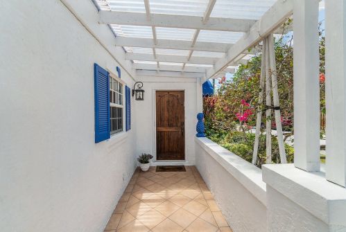 10 9th St, Delray Beach, FL 33444-4038