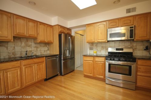 1 Redwood Dr, Tinton Falls NJ  07712-8711 exterior