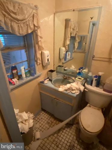 810 Kohn St, Norristown PA  19401-3742 exterior