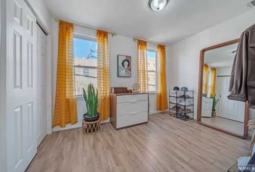 3104 Summit Ave, Union City NJ  07087-2415 exterior