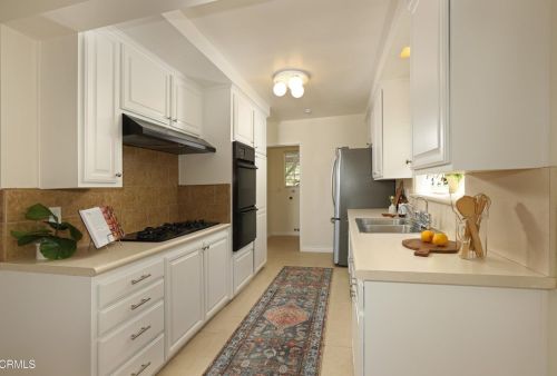 3608 El Caminito, Glendale CA 91214-1713 exterior