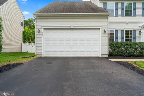 608 Archibald Ln, Florence NJ  08518-4010 exterior