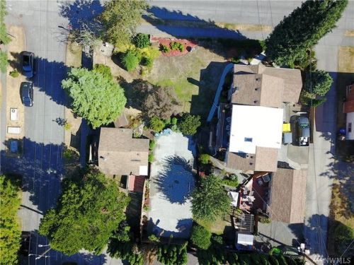 3617 Holden St, Seattle, WA 98126-3422