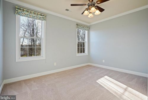 16143 Jordan Crest Ct, Haymarket VA  20169-4943 exterior