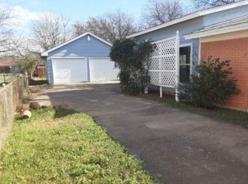 3117 Olive Pl, Fort Worth, TX 76116-4213