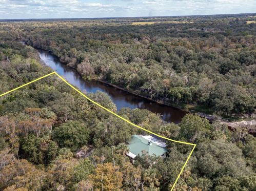 1413 Girl Scout Rd, Arcadia, FL 34266-5211