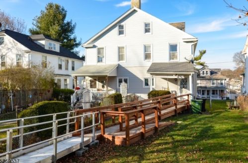 86 Park Ave, Washington NJ  07882-1814 exterior