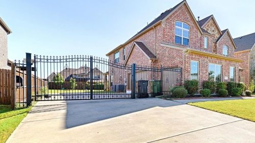 634 Seminole Trl, Plano TX  75094-3672 exterior
