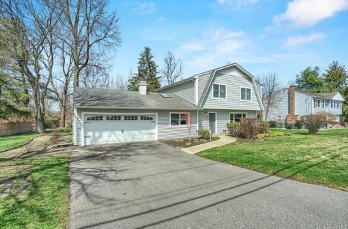 18 Southern Ln, Warwick, NY 10990-1908