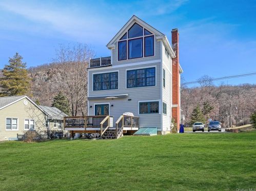59 Morris Ave, Nelsonville, NY 10516-1606