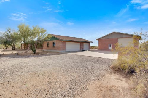 4505 Sanders Rd, Tucson, AZ 85743-8879
